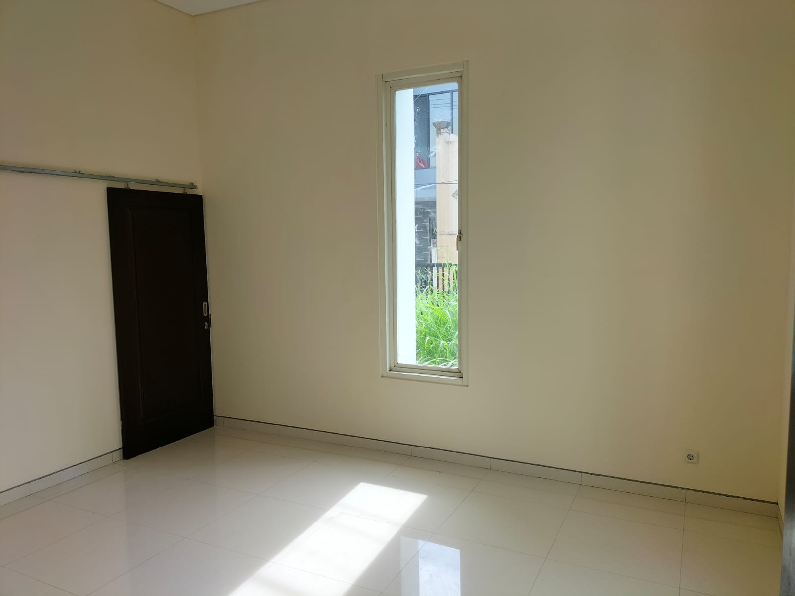 Dijual Cepat Rumah Bagus Hook Siap Huni Griya Babatan Mukti Wilayah Surabaya Selatan - Thumbnail 2