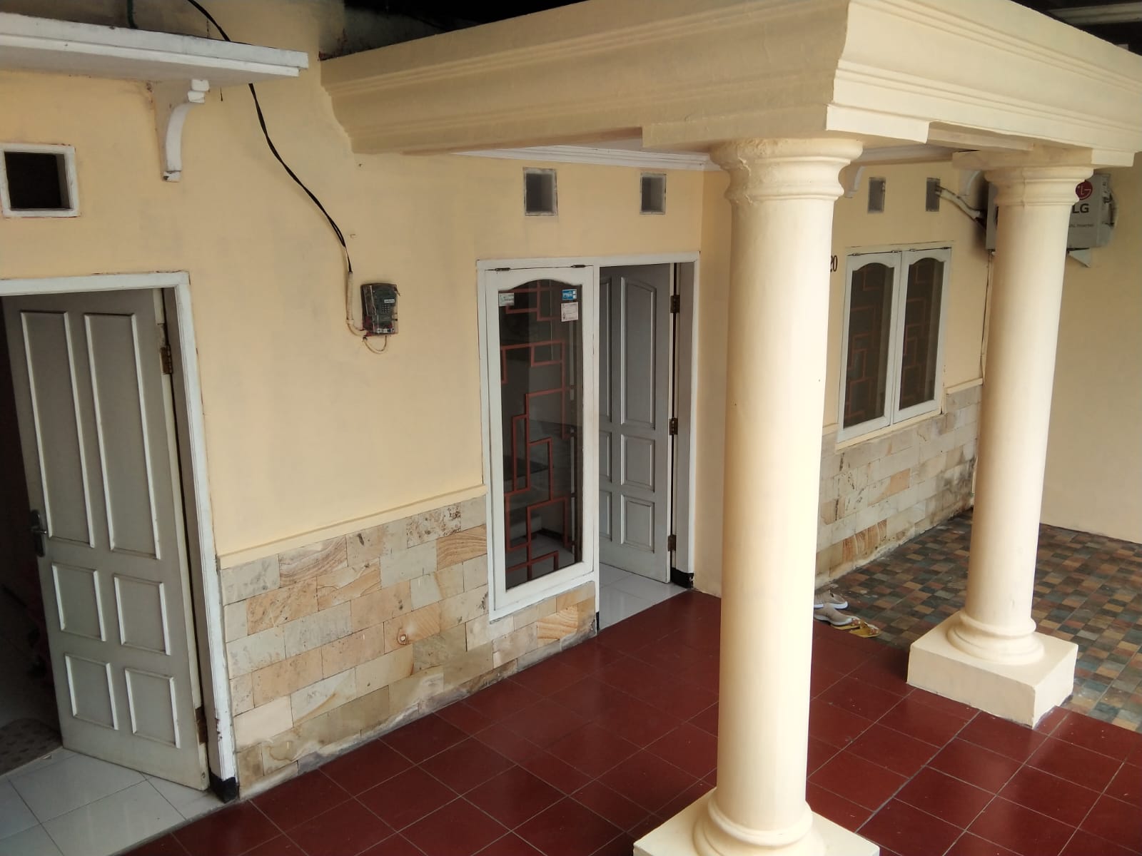 Dijual Rumah Strategis Taman Hedona Regency Sidoarjo - Image 1