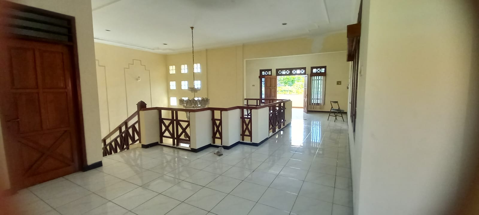 Disewakan Rumah Strategis Wilayah Surabaya Selatan - Image 1