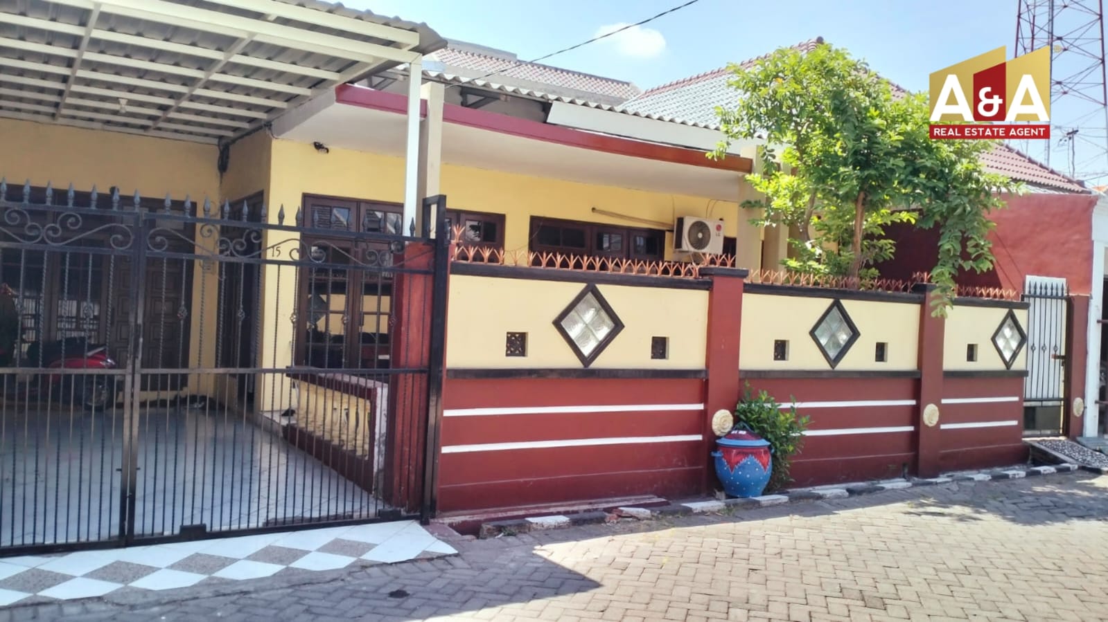 Dijual Cepat Rumah Surabaya Barat Simpang Darmo Permai Selatan - Image 1