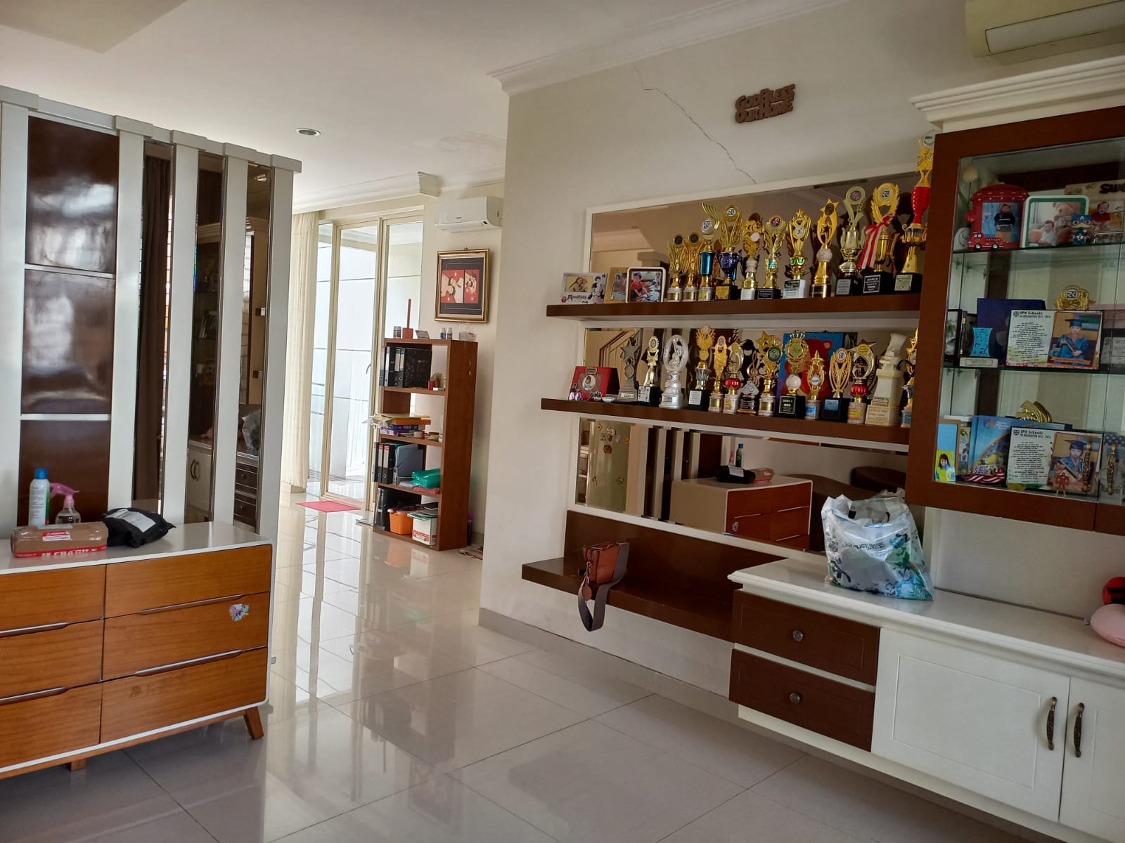 Dijual Rumah Minimalis Wilayah Grand Island Pakuwon City Surabaya Timur - Thumbnail 4