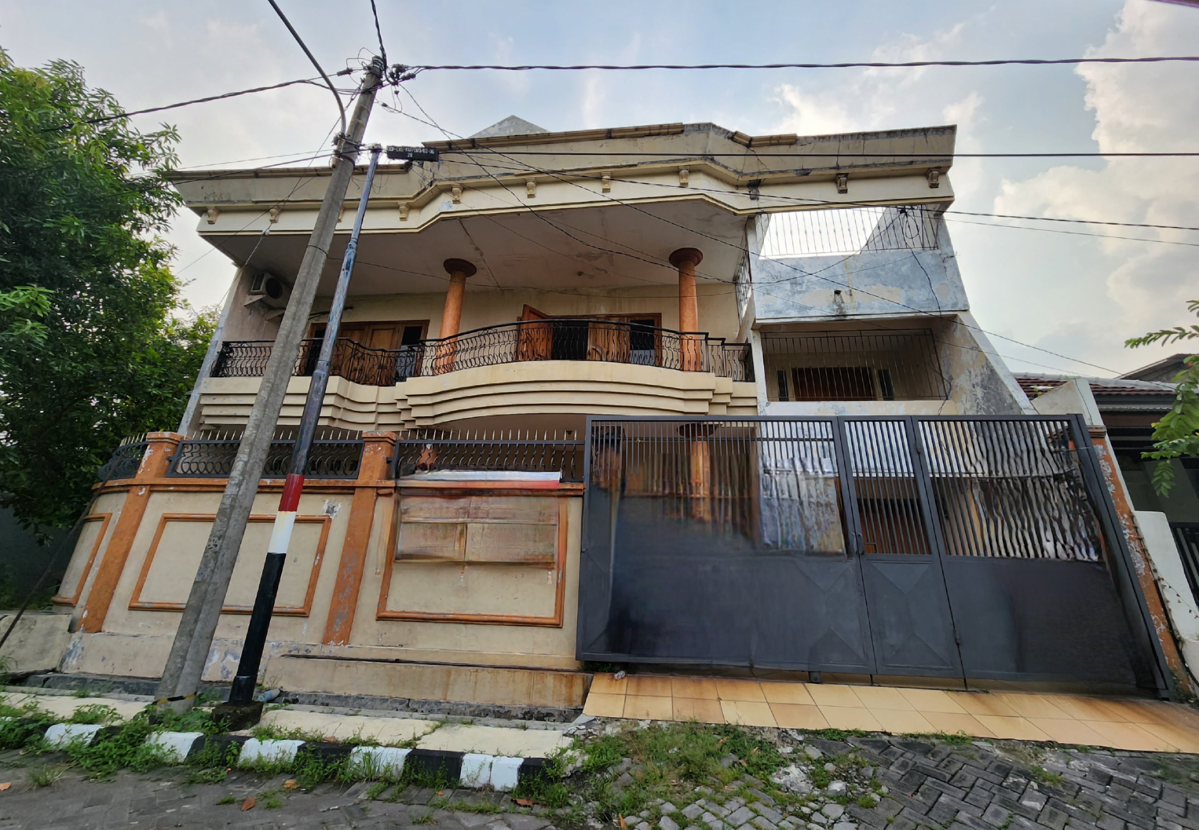 Dijual Rumah Permata Safira Wiyung Surabaya Barat dekat Pakuwon indah - Image 1