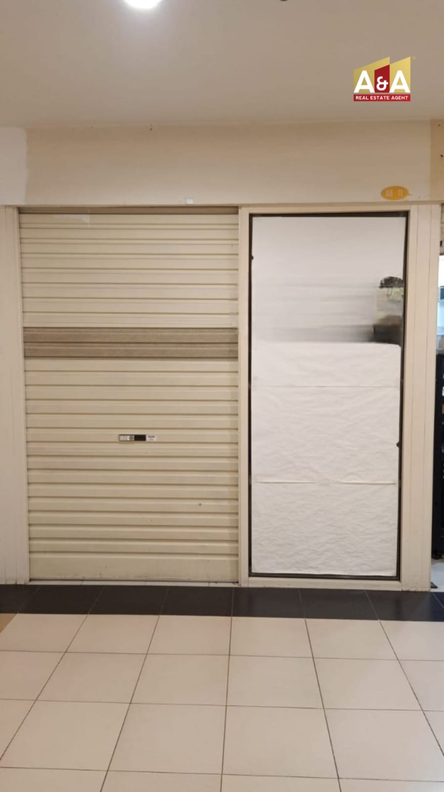 Dijual Stand Toko Siap Pakai Lokasi Pakuwon Trade Center Surabaya Barat - Image 1