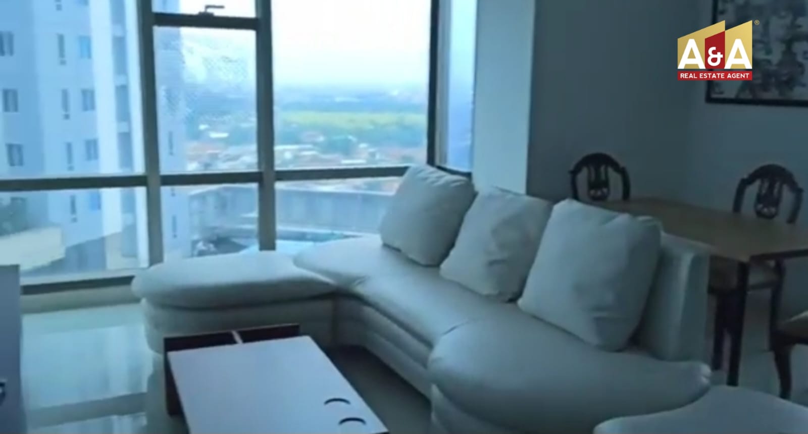 Dijual Apartemen Bagus dan Nyaman Lokasi Apartemen Condo Laritz Surabaya Barat - Image 1