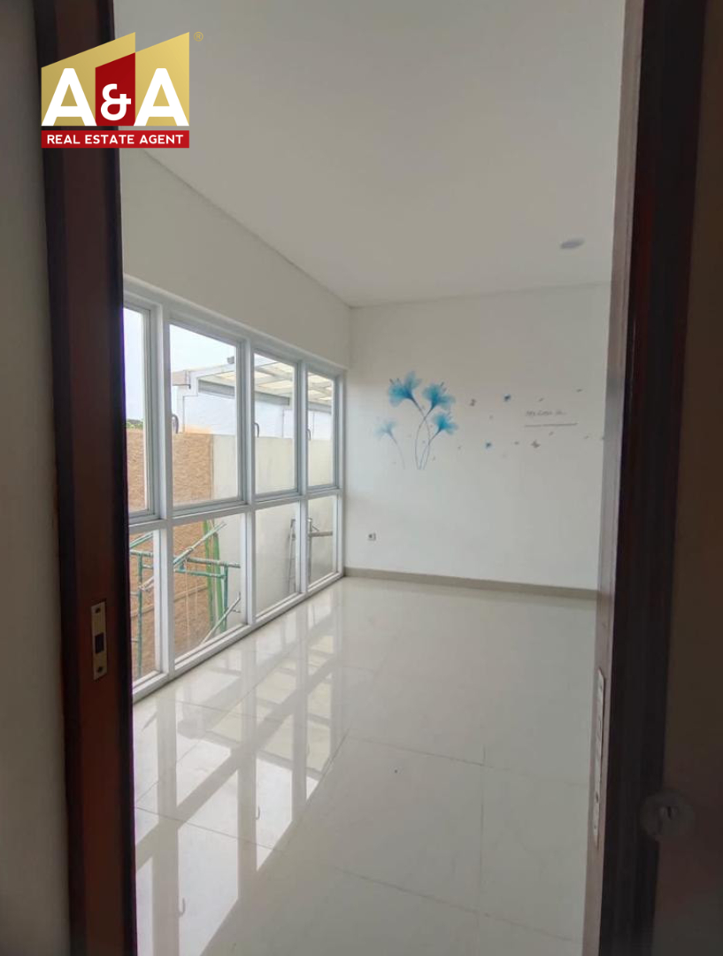 Dijual Rumah Murah Turun Harga Villa Taman Telaga Citraland Surabaya Barat - Image 1