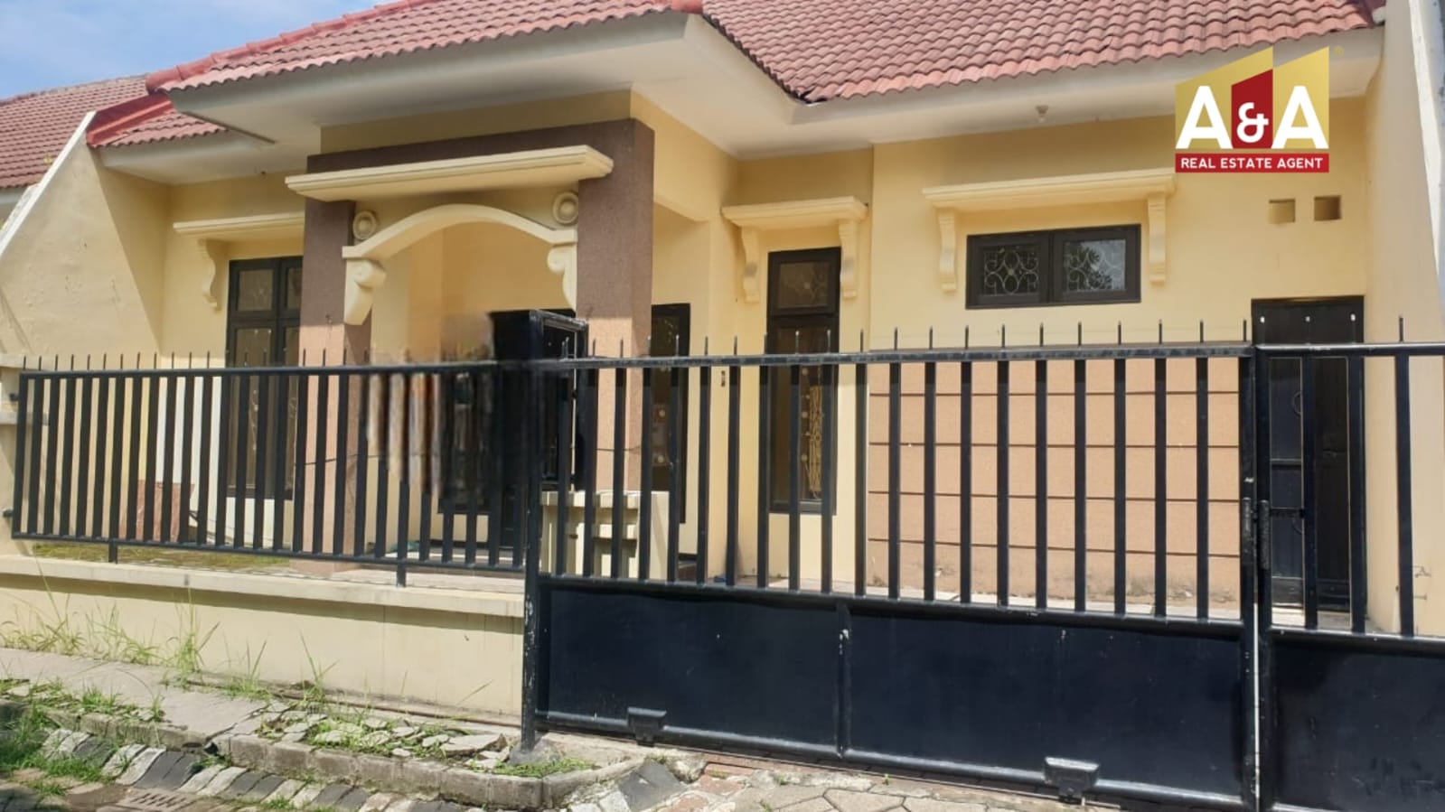 SBY Selatan Palm Spring Regency Jambangan - Image 1