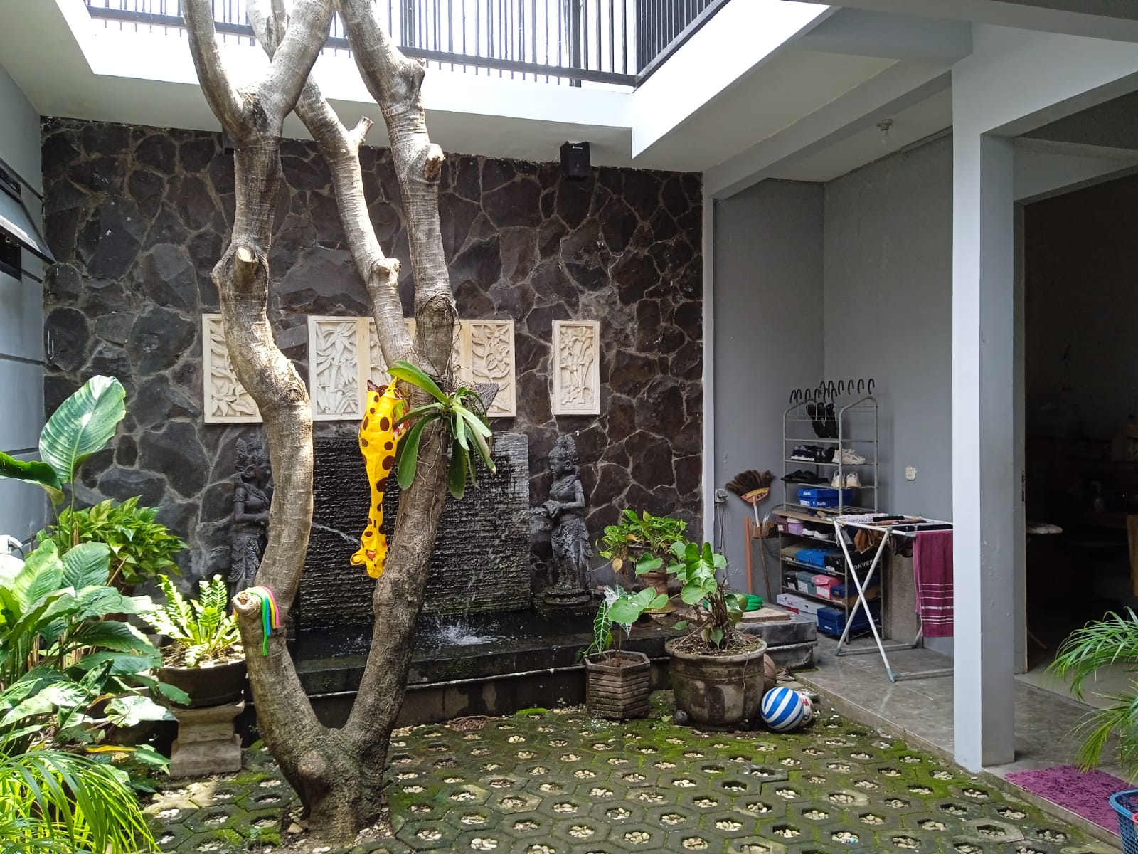 Dijual Rumah Bagus Modern dan Strategis di Citraland Wilayah Surabaya Barat - Thumbnail 2