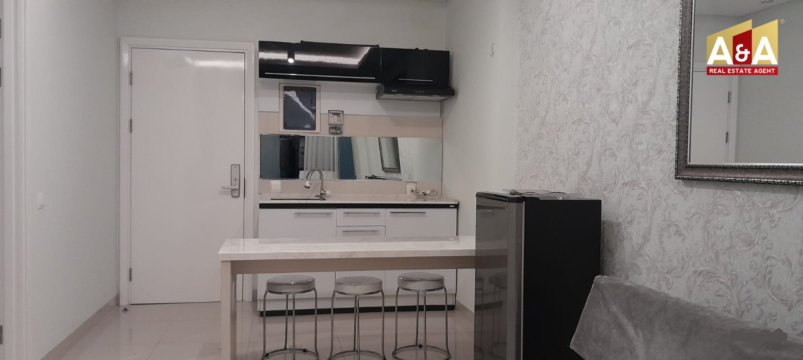 Dijual/disewakan Apartemen The Vertu Ciputra World Surabaya Barat - Image 1