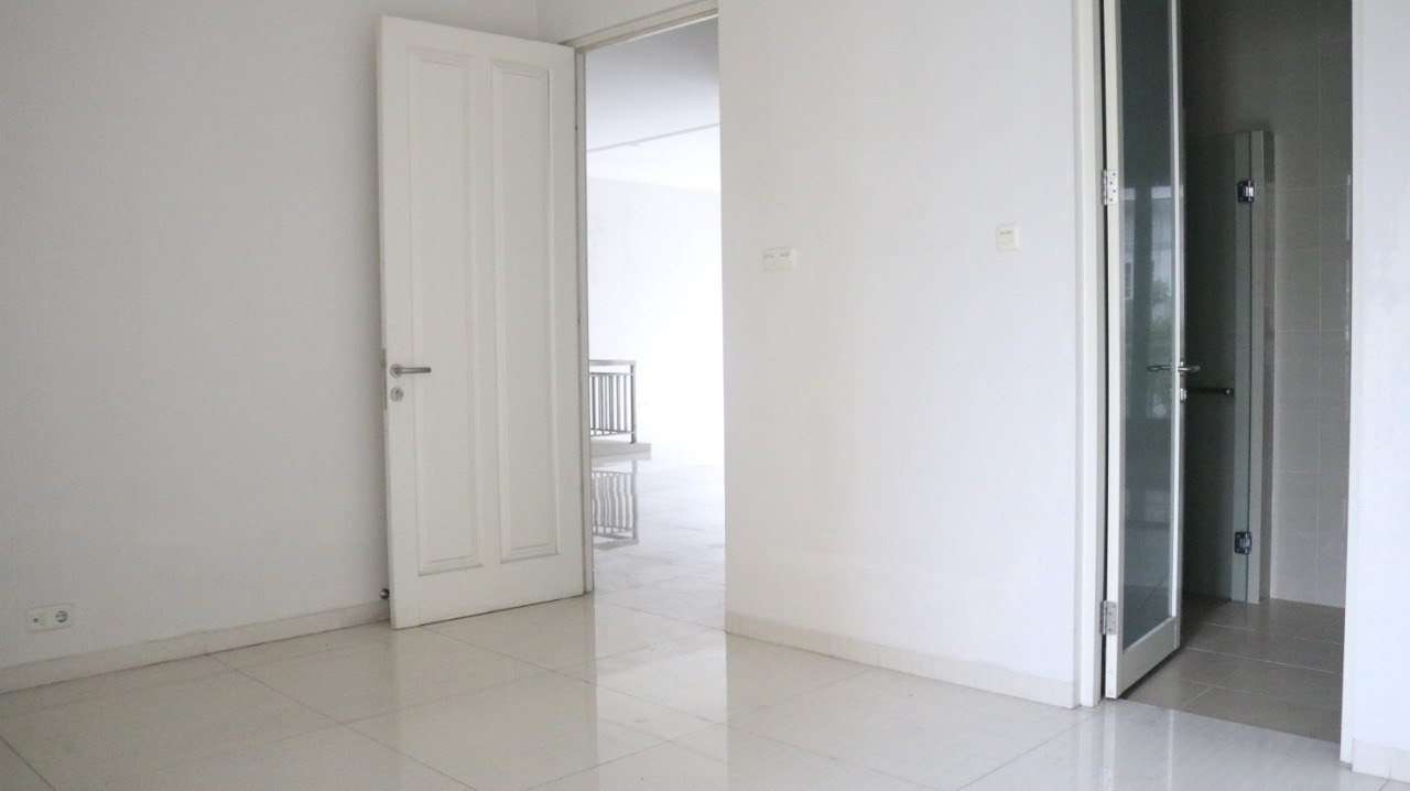 Dijual Rumah Minimalis Raffles Garden Citraland Surabaya Barat - Thumbnail 2