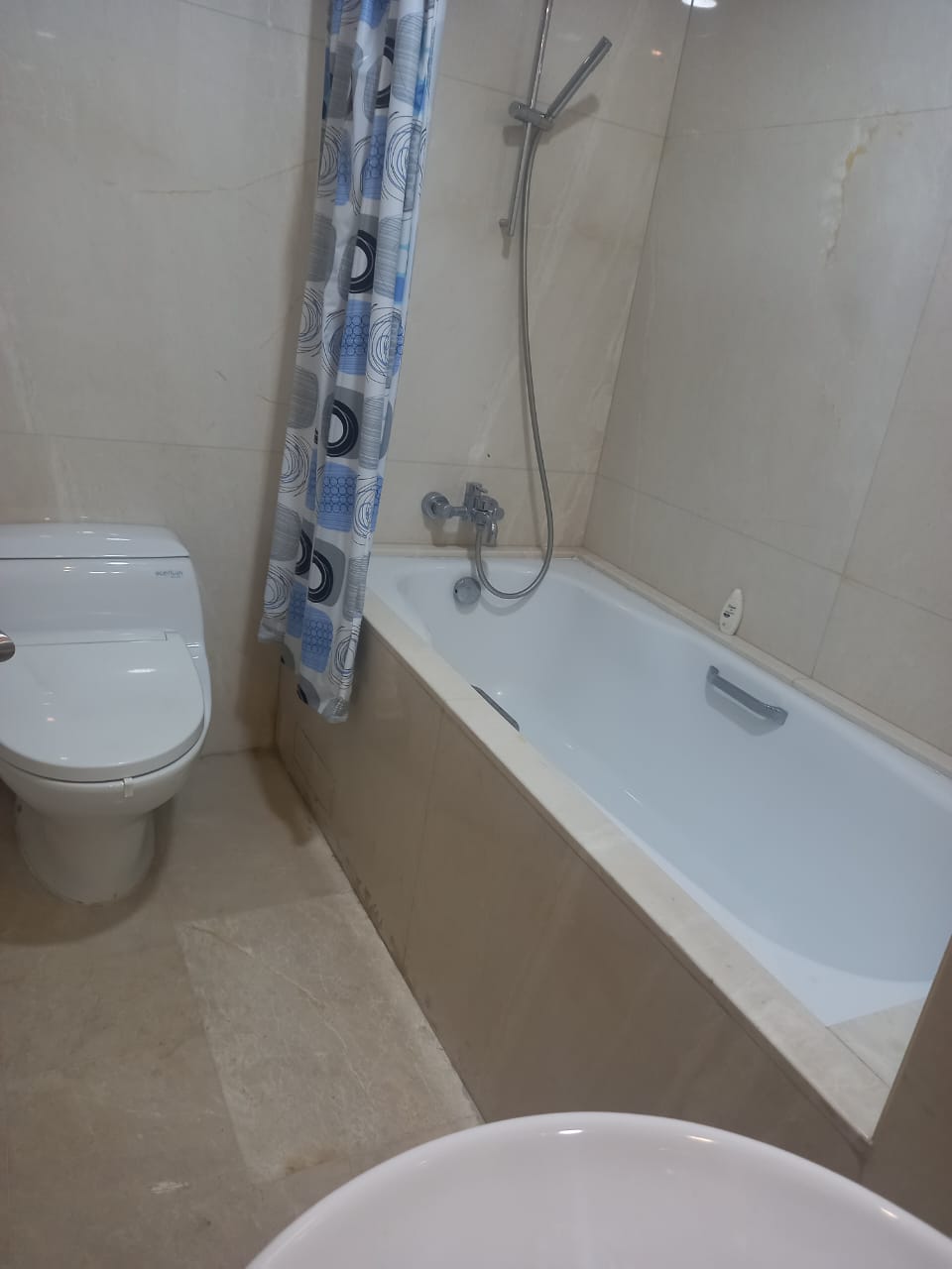 Dijual Apartemen Mewah Strategis Wilayah Surabaya Barat - Image 1