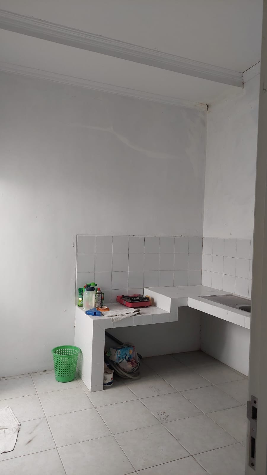 Dijual Rumah Strategis di Blukid 1 Residence Sidoarjo - Thumbnail 3