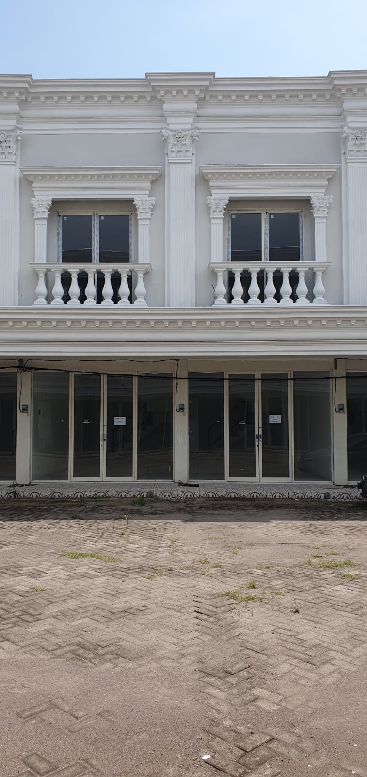 Dijual/Disewakan Ruko Bagus Strategis Royal Palace Sidoarjo - Image 1