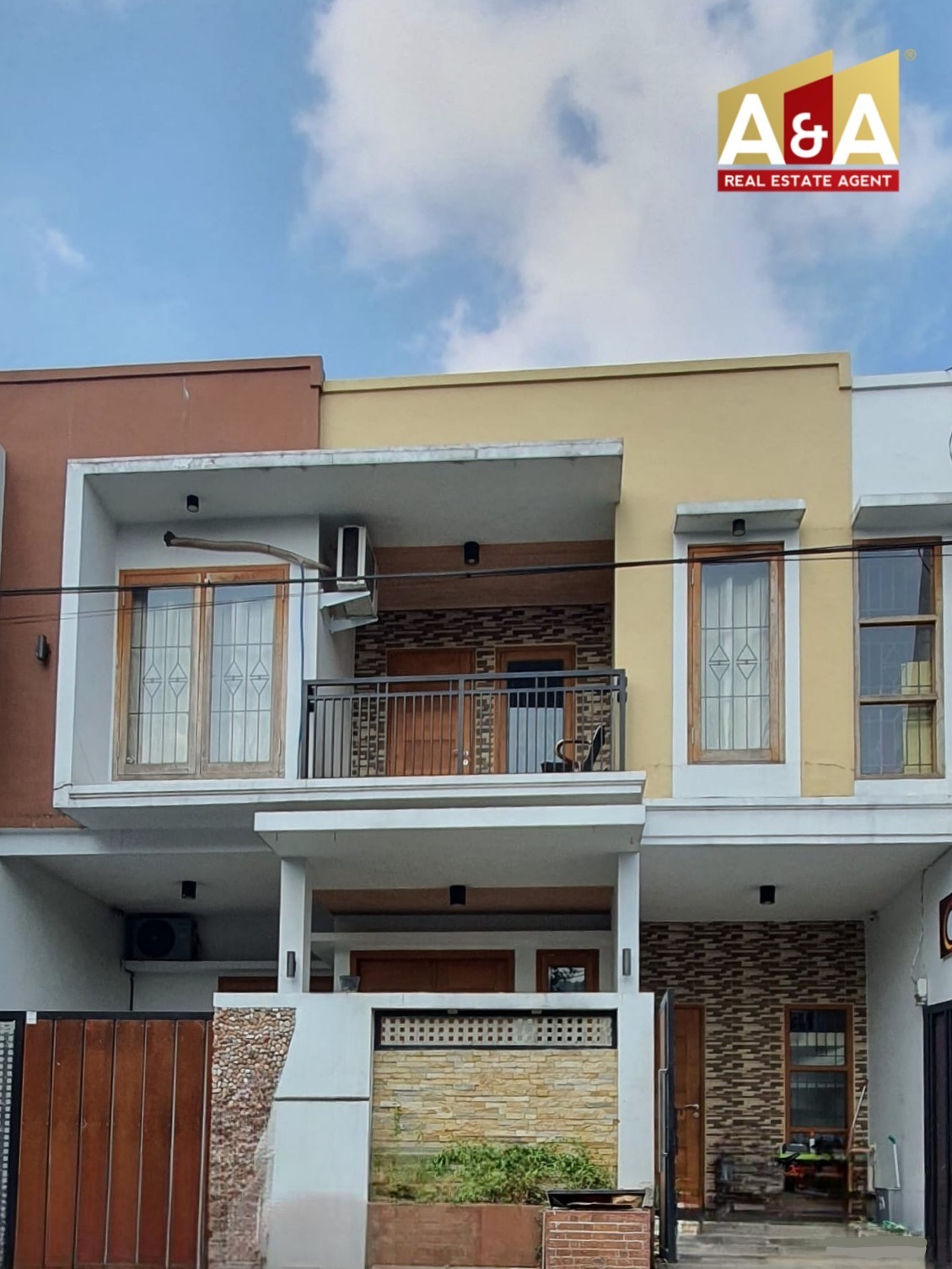 *Dijual Rumah Terawat Perum Gunung Sari Indah Kedurus Surabaya Selatan* - Image 1