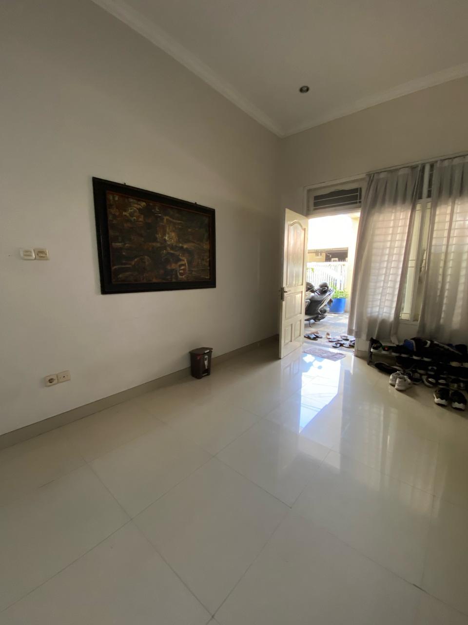 Dijual Rumah Minimalis Strategis di Wilayah Mulyosari Tengah Surabaya Timur - Thumbnail 4