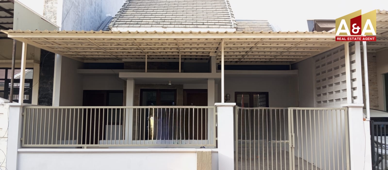 Dijual Rumah Moderen Taman Puspa Raya Citraland Surabaya Barat - Image 1