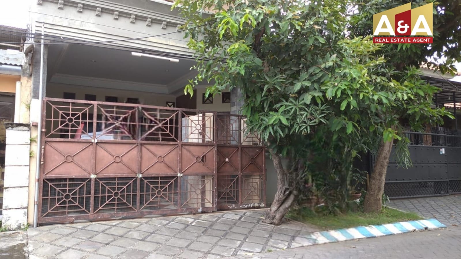 Disewakan Rumah Mewah di Surabaya Barat Babatan - Image 1