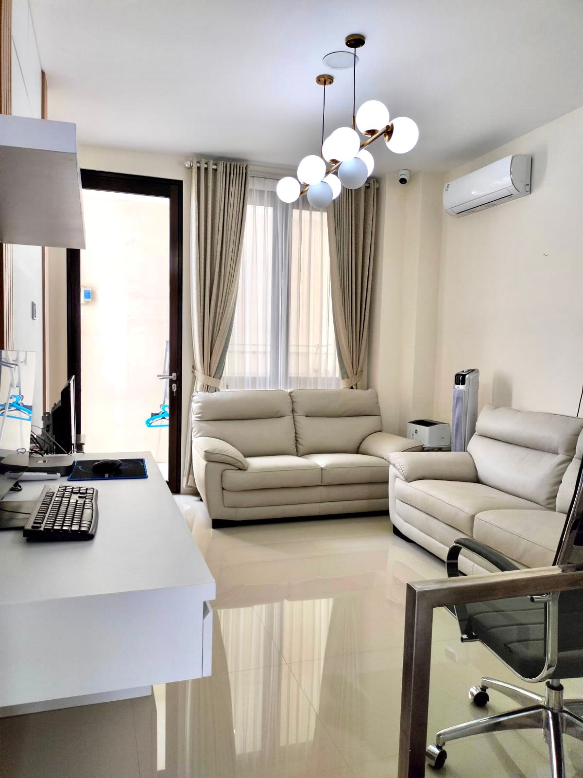 Dijual Rumah Bagus Modern Citraland Taman Puspa Raya Surabaya Barat - Thumbnail 4