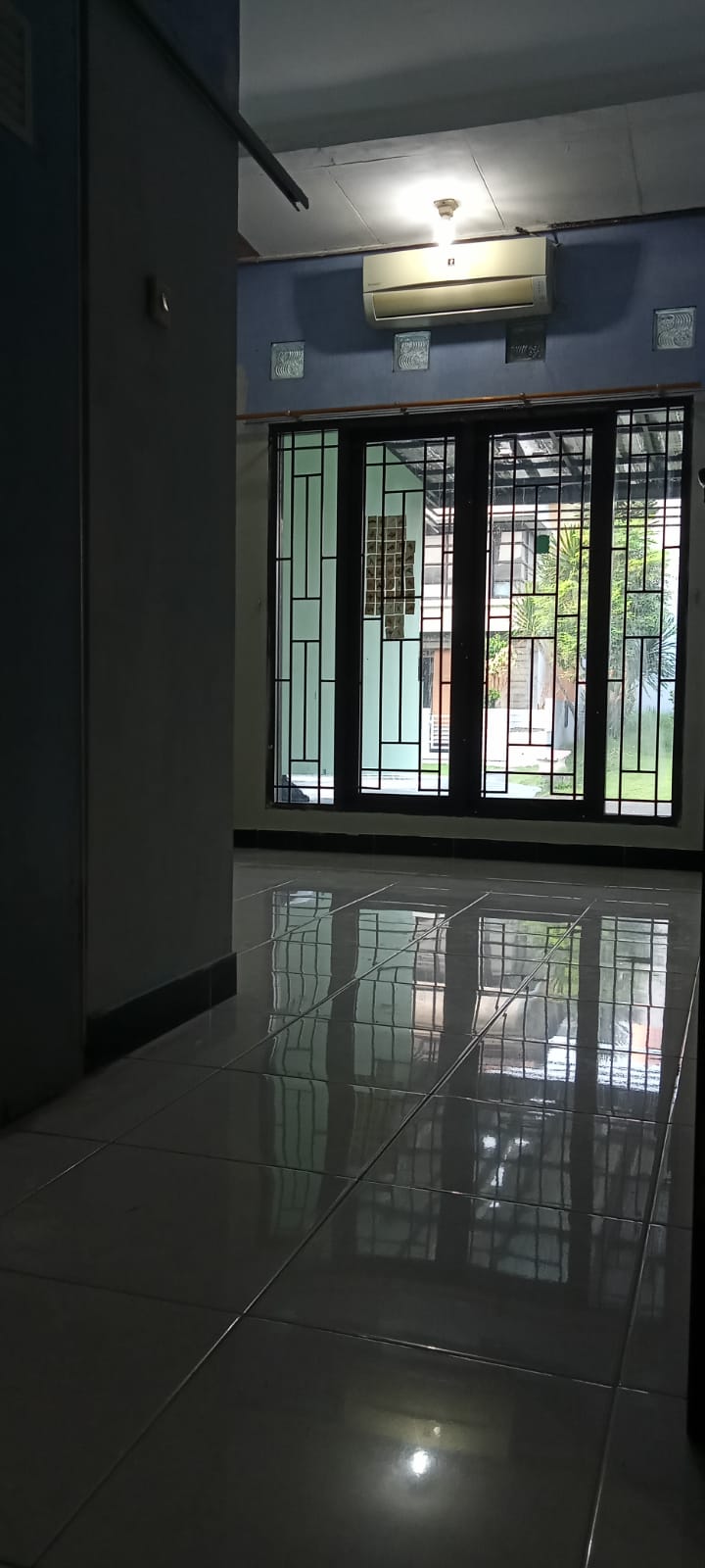Dijual Cepat Rumah Impian Kawasan Puri Surya Jaya Sidoarjo - Image 1