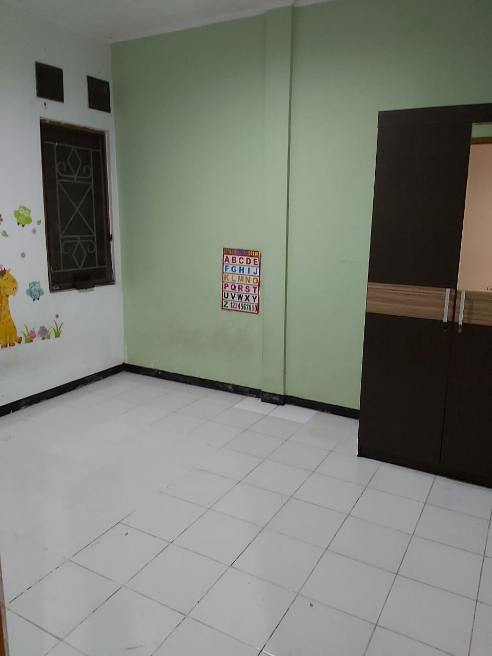 Dijual Rumah Nyaman dengan Harga Terjangkau di Babatan Pratama, Surabaya Barat - Thumbnail 2
