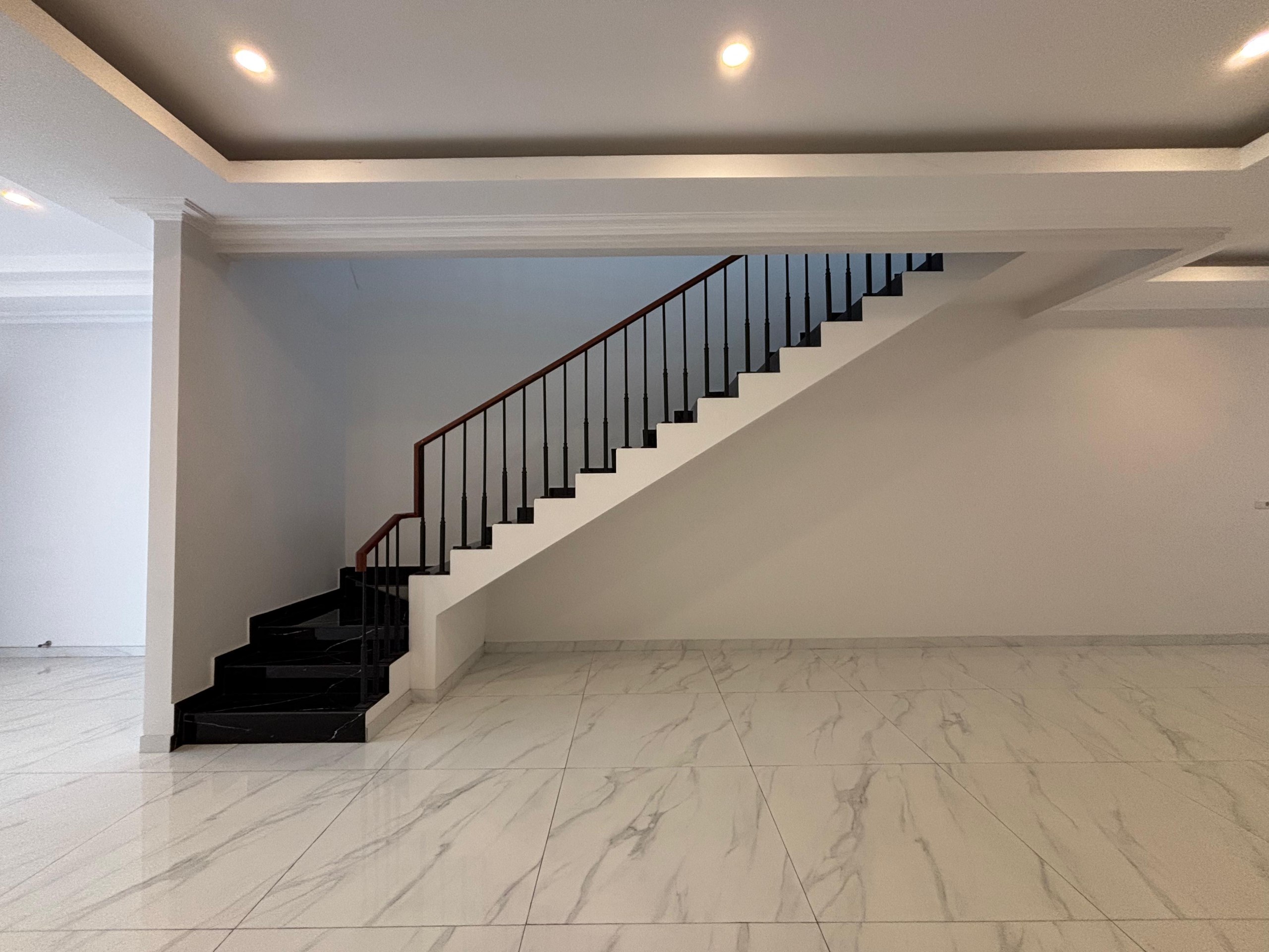 Dijual Rumah Minimalis Layak Huni Wilayah Araya 2 Surabaya Timur - Thumbnail 2