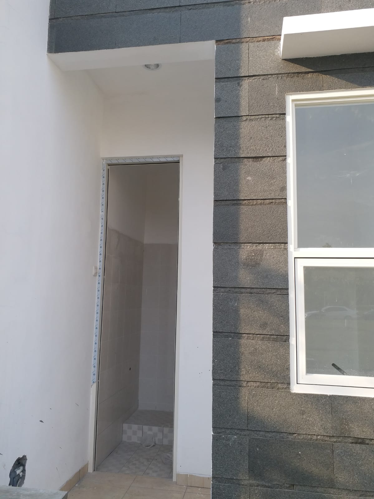 Dijual Rumah Minimalis Strategis Wilayah Pakuwon City Surabaya Timur - Thumbnail 4