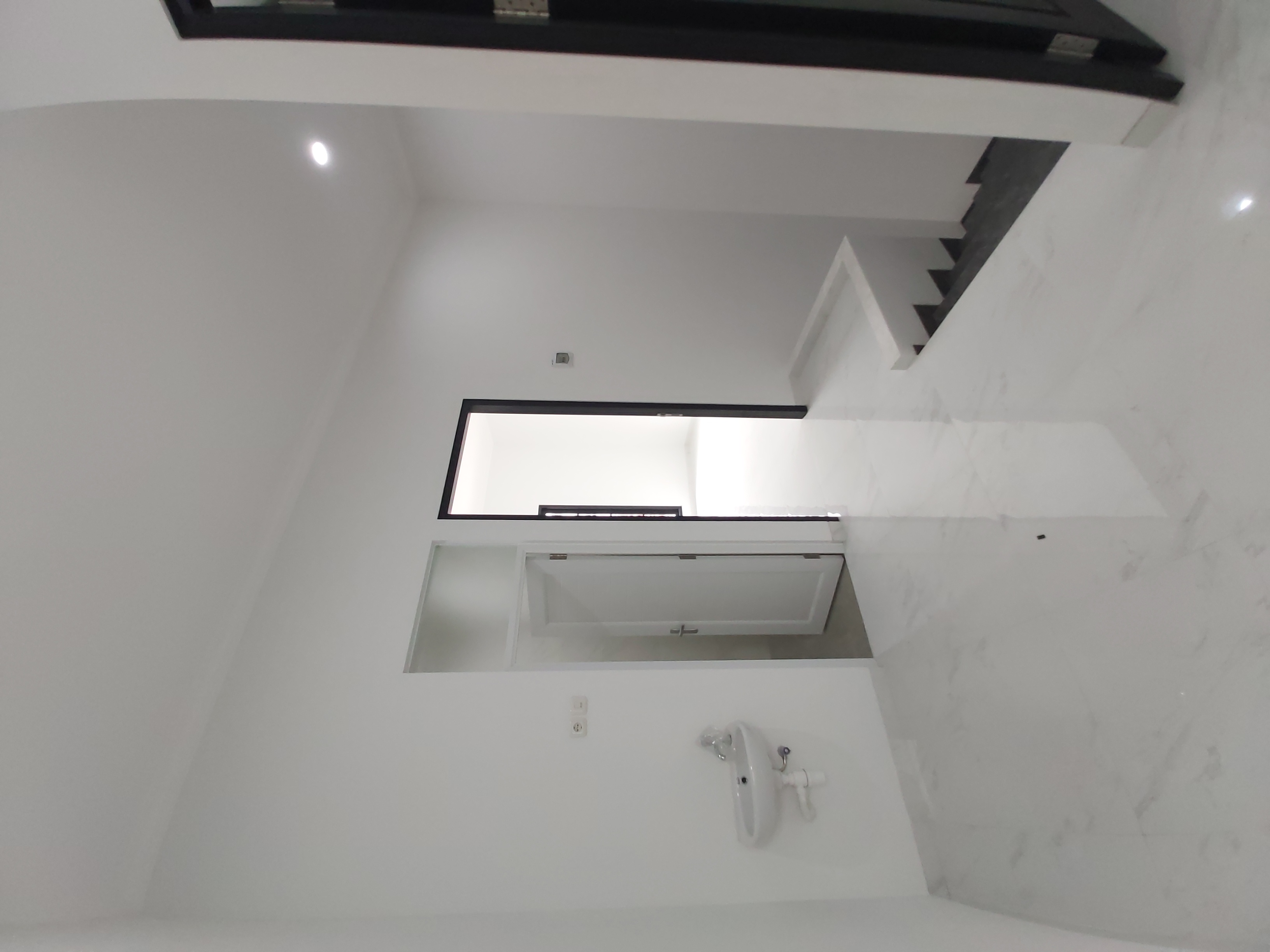 Dijual Rumah Minimalis Nyaman Area Manyar Indah Surabaya Timur - Thumbnail 2