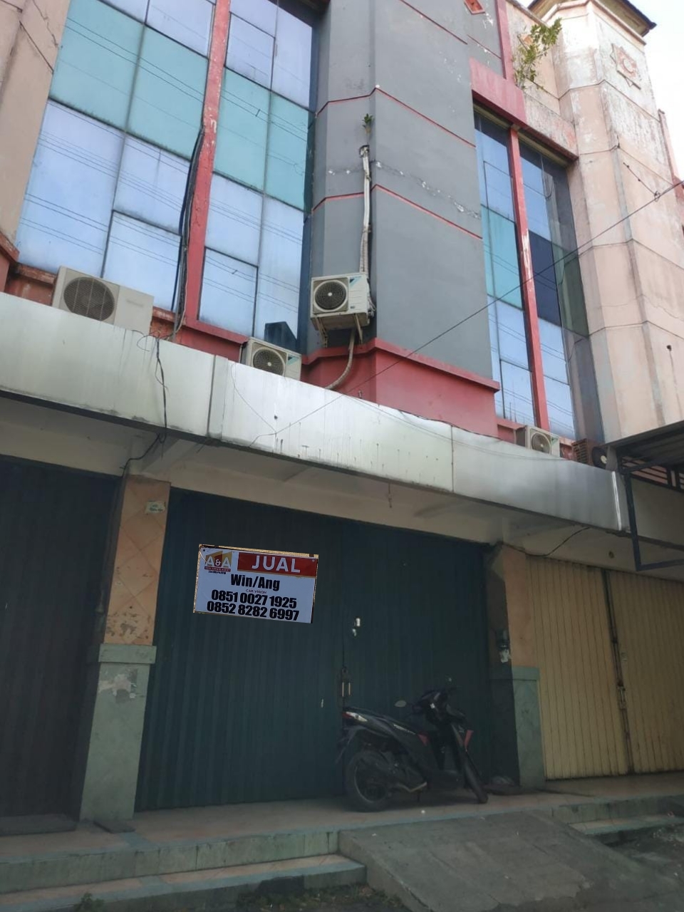 Ruko 3 Lantai Murah Siap Pakai Raya Dukuh Kupang Barat Surabaya - Image 1