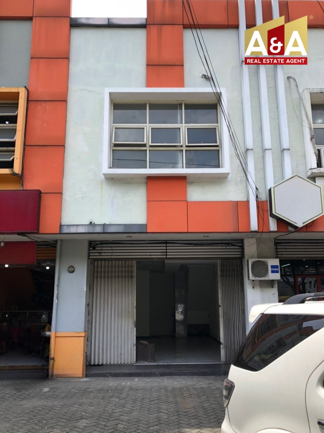 Disewakan Ruko Lokasi Strategis di Jalan Dr. Ir. H. Soekarno Surabaya Timur - Image 1