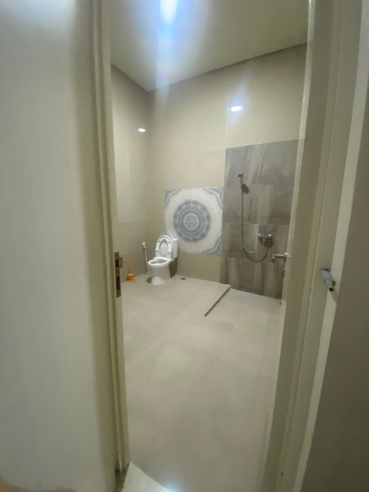 Dijual Rumah Mewah Strategis Wilayah Surabaya Barat - Image 1