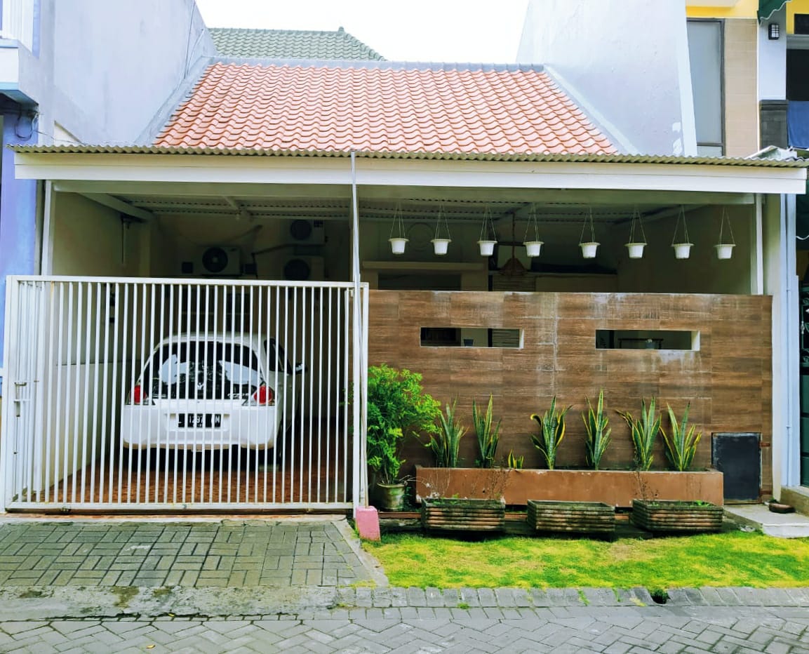 Dijual Rumah Bagus Strategis Puri Surya Jaya Sidoarjo - Image 1