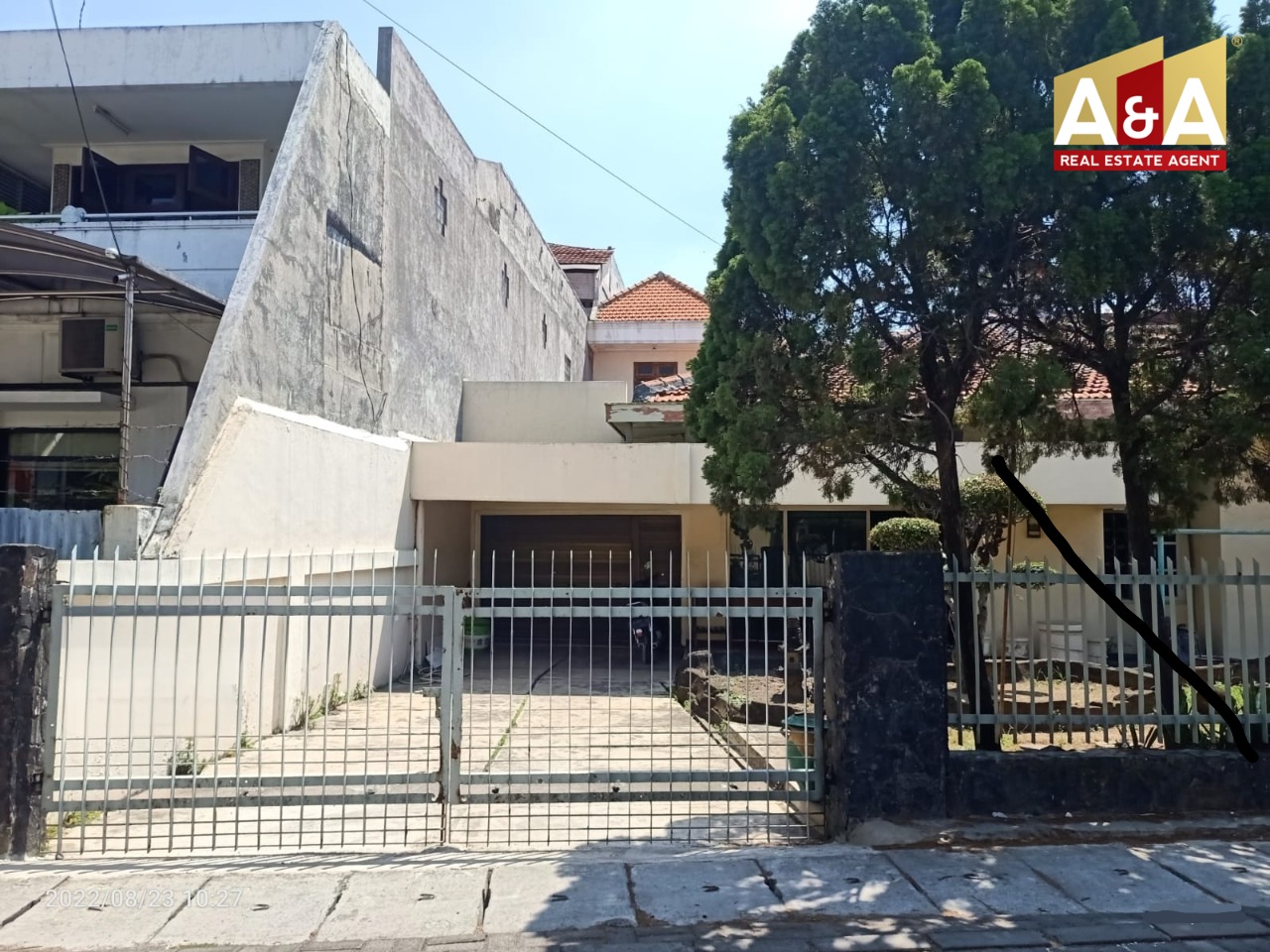 Dijual Rumah Strategis Gayungan Surabaya Selatan - Image 1