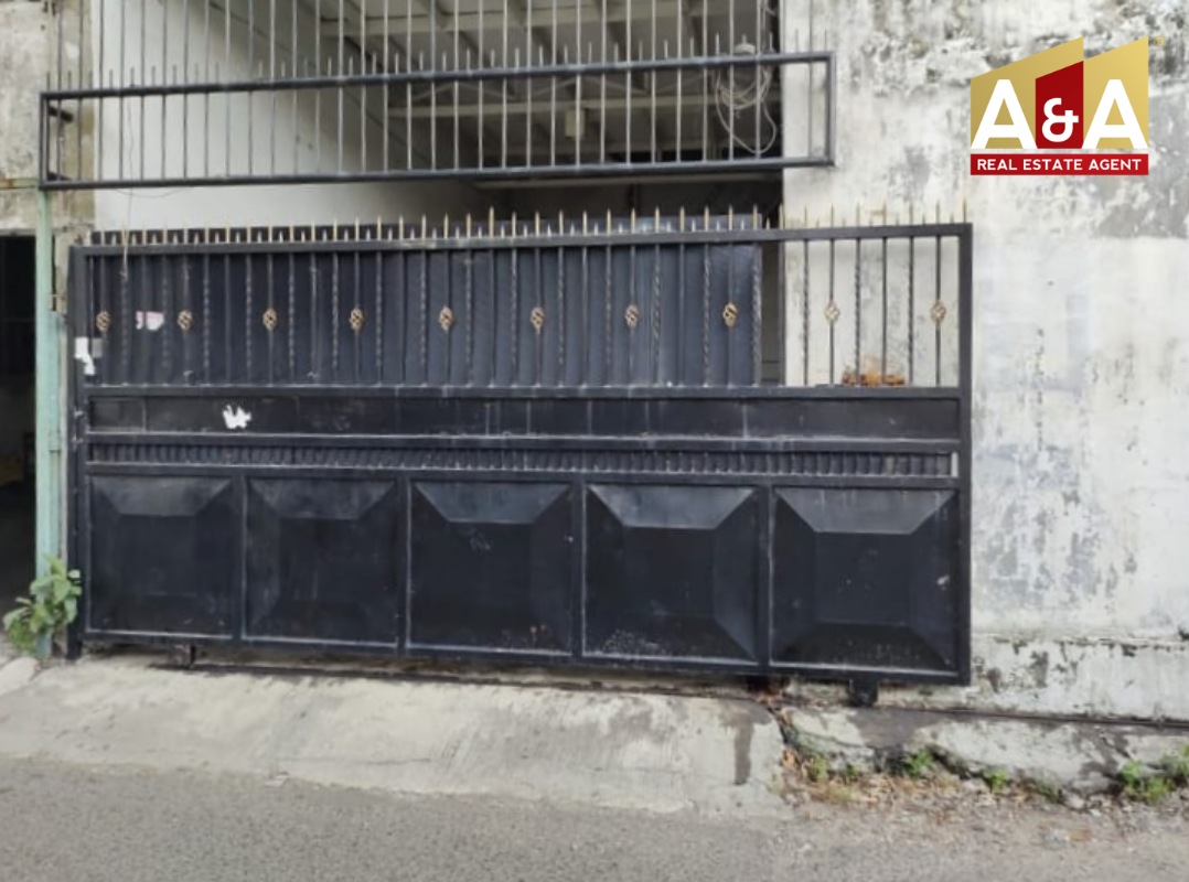 Dijual Rumah Nyaman Strategis di Petemon Barat Wilayah Surabaya Selatan - Image 1