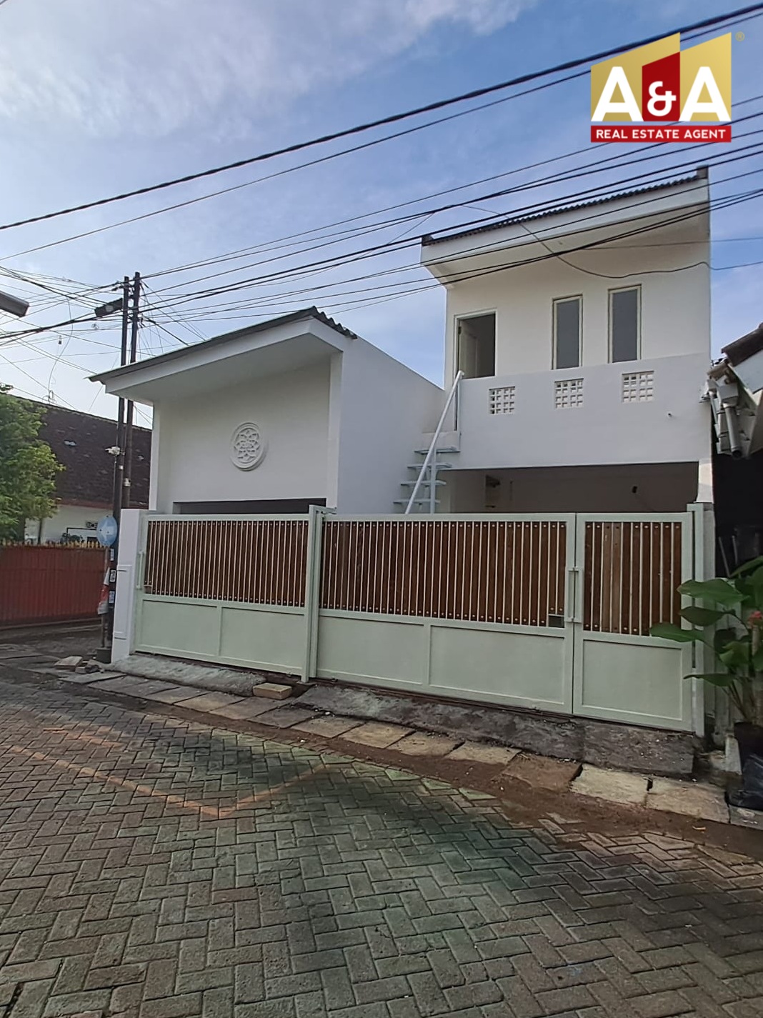 Dijual Cepat Rumah Kos Bangunan Baru Gubeng Kertajaya Surabaya Timur - Image 1