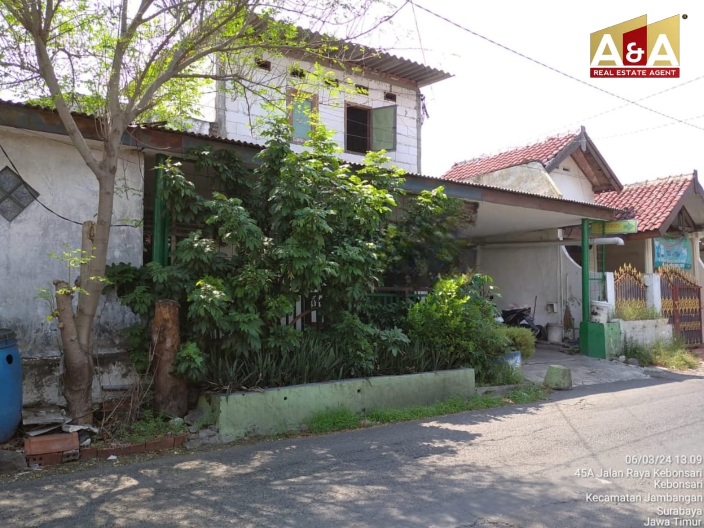 Dijual Rumah Bagus Terawat di Raya Jambangan Wilayah Surabaya Selatan - Image 1
