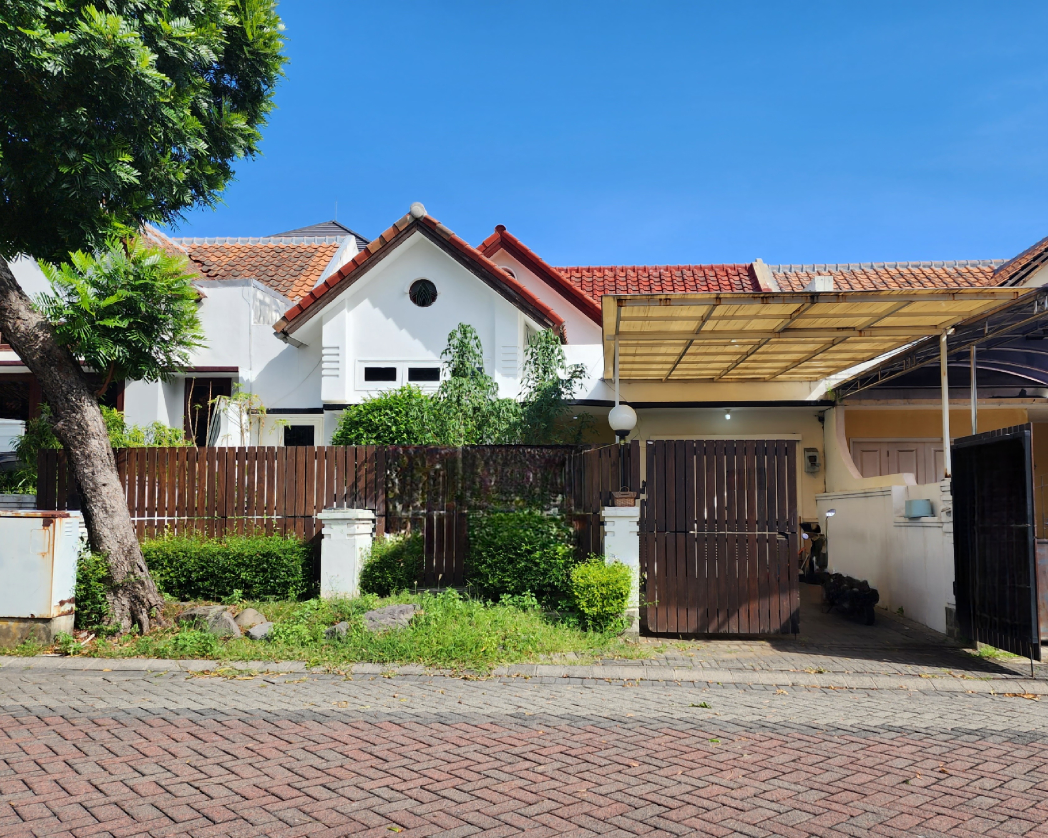 Dijual Rumah Citraland Utama Dekat Gwalk Surabaya Barat - Image 1