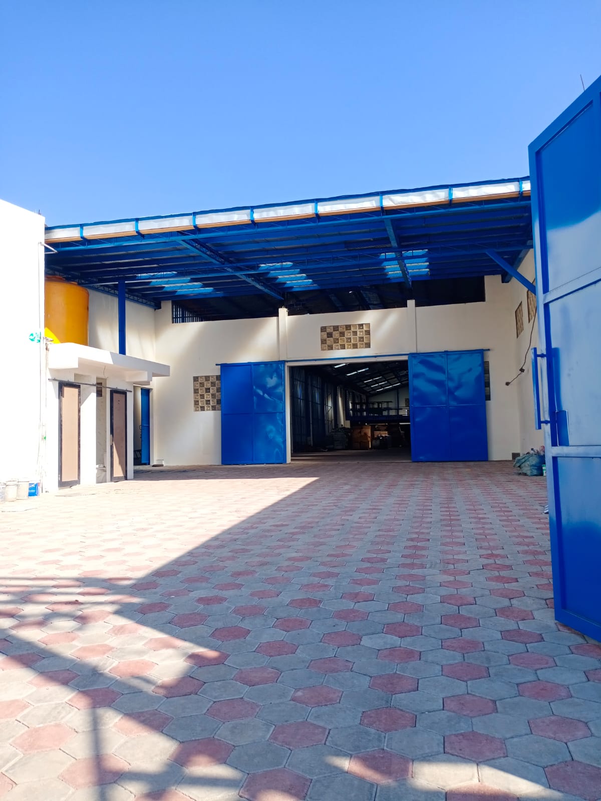 Disewakan Gudang Tropodo Akses Mudah - Thumbnail 2