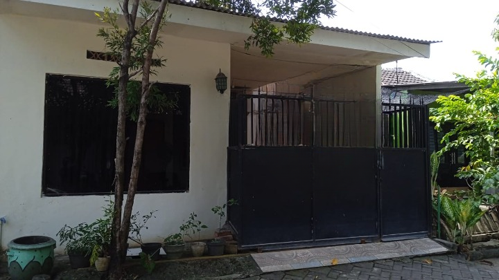 Dijual Cepat Rumah Murah Siap Huni Oma Indah Menganti Wilayah Gresik - Image 1