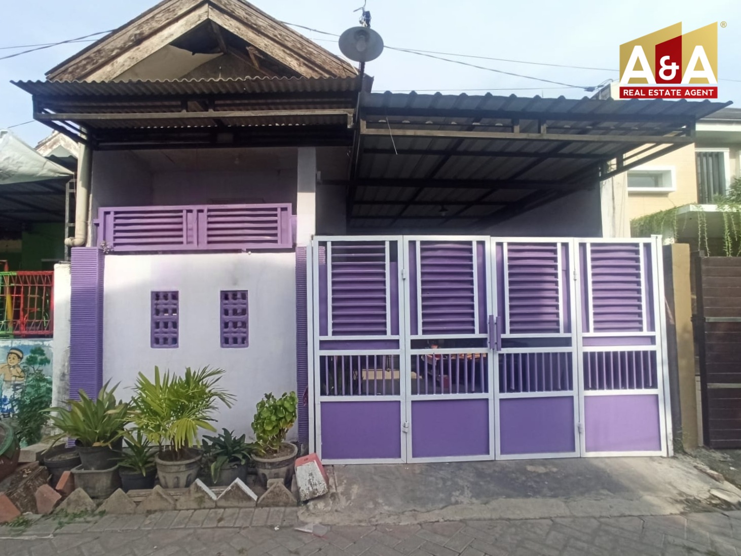 Dijual Cepat Rumah Graha Suryanata Surabaya Barat - Image 1