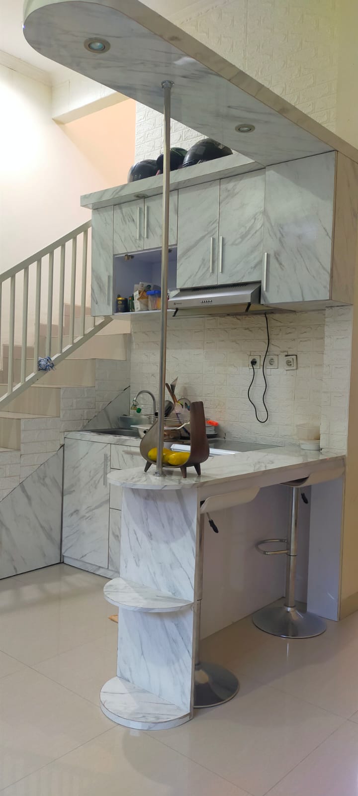 Dijual Rumah Strategis Karangan Jaya Wiyung Surabaya Barat - Thumbnail 2