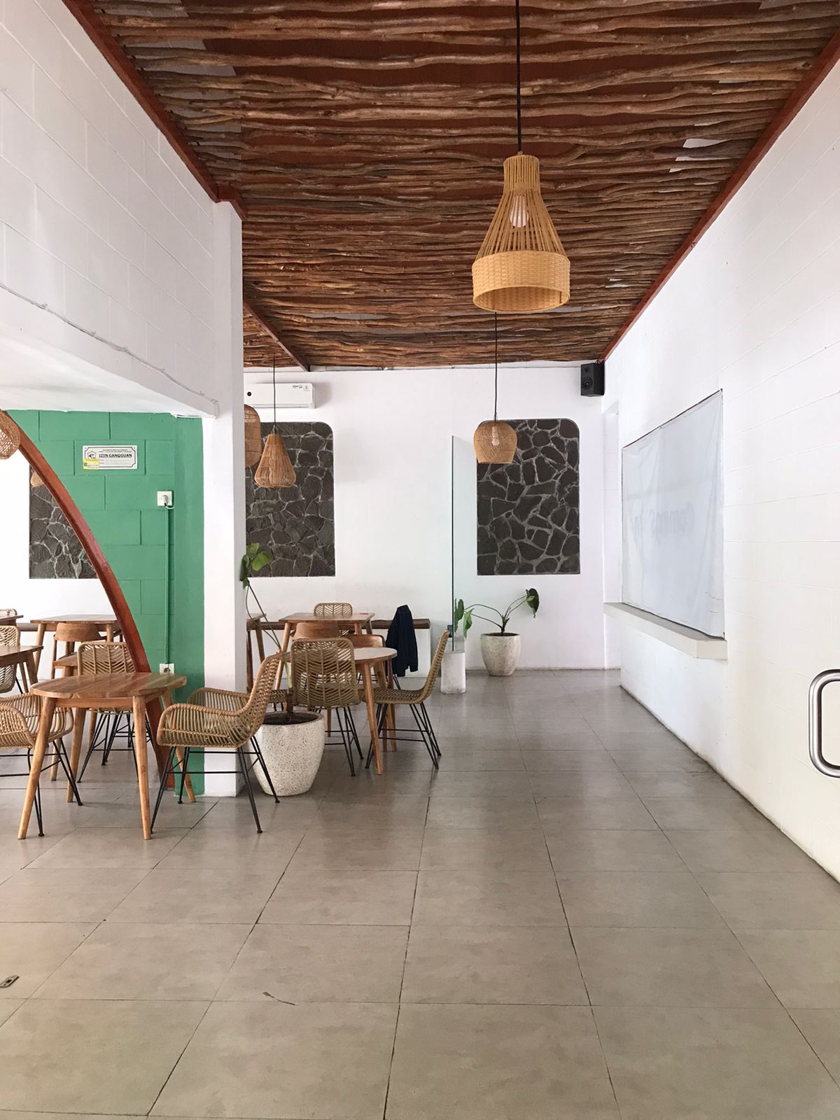 Dijual Rumah Usaha Ex Resto Wilayah Surabaya Timur - Image 1