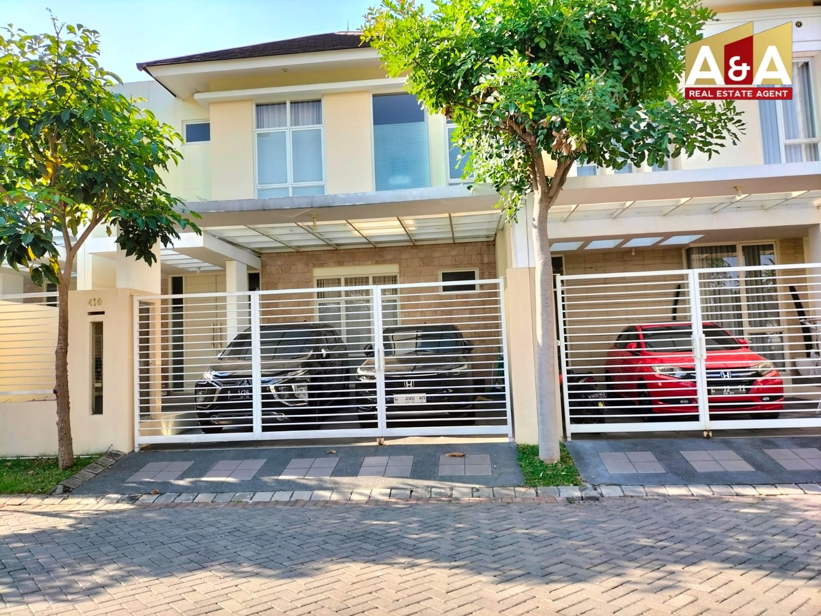 Dijual/Disewakan Rumah Elit Griya Galaxy Surabaya Timur - Image 1