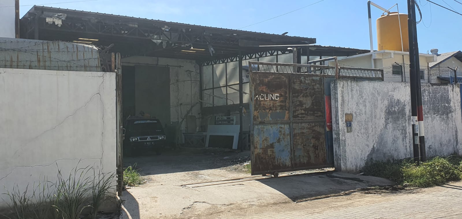 Dijual Gudang Esklusif Strategis Wilayah Margomulyo Surabaya Barat - Image 1