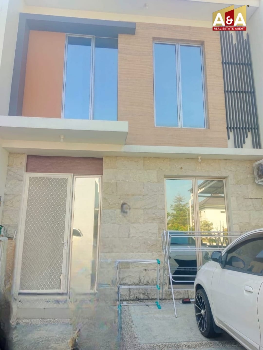 Dijual Cepat Rumah Minimalis dan Strategis di Greenland Residence Surabaya Barat - Image 1