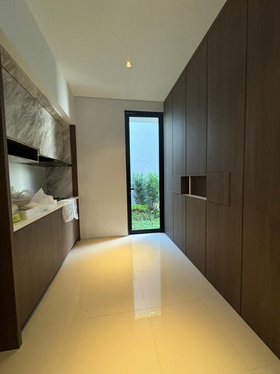 Dijual Rumah Mewah Lokasi Strategis di Citra Garden Veranda Sidoarjo - Thumbnail 3