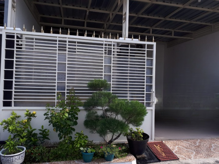 Dijual Rumah Bagus Layak Huni Perum Jade Hamlet Wilayah Gresik - Image 1