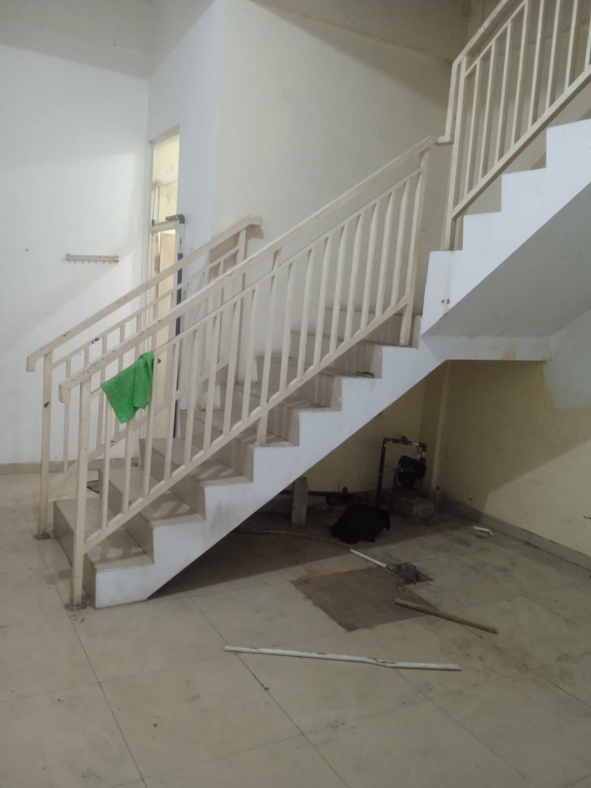 Dijual Ruko Eksklusif Tiga Lantai Jenggolo Sidoarjo - Thumbnail 2