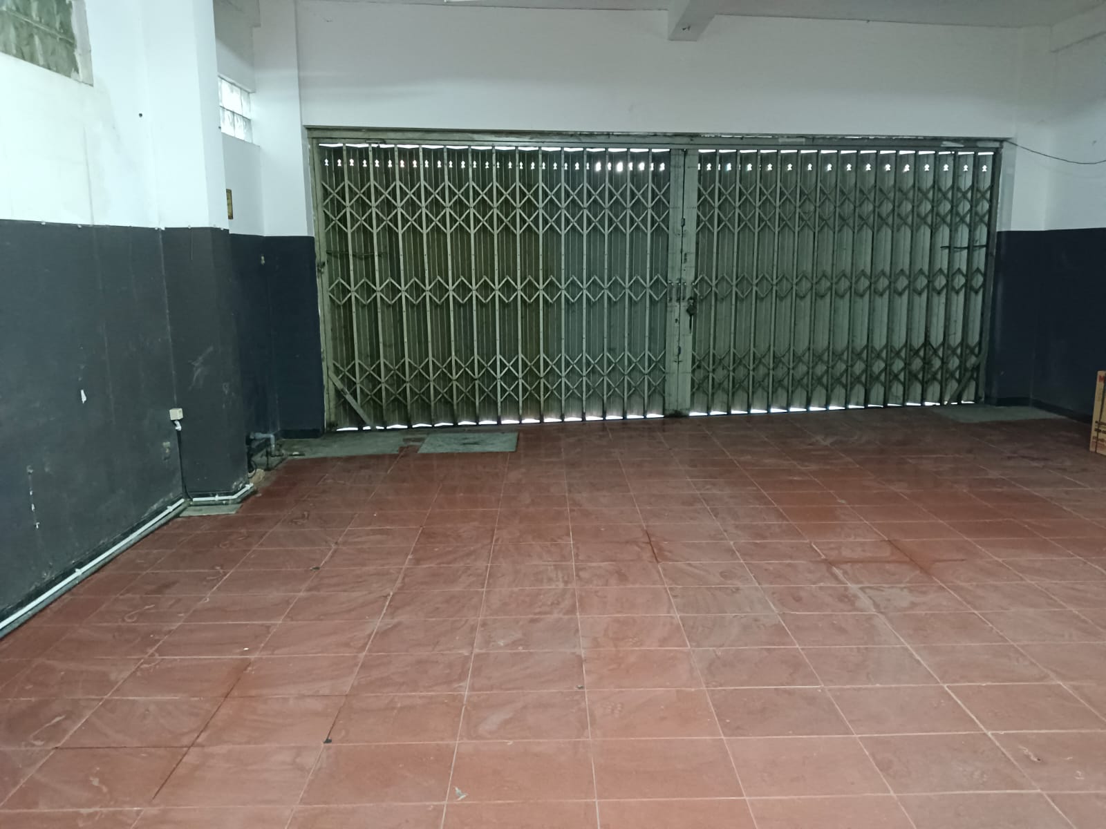 Ruko 1 Lantai 0 Jalan Raya Dharmawangsa Surabaya - Thumbnail 4