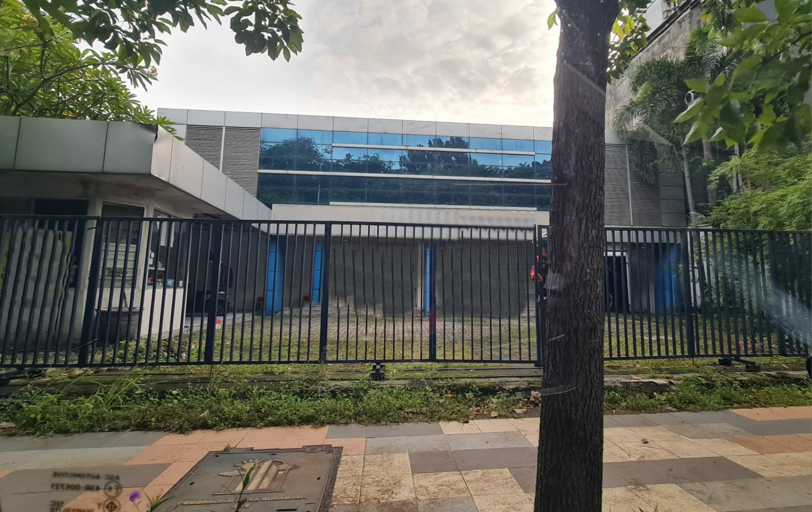 Disewakan Raya Diponegoro Surabaya Pusat Cocok Untuk Bank - Image 1