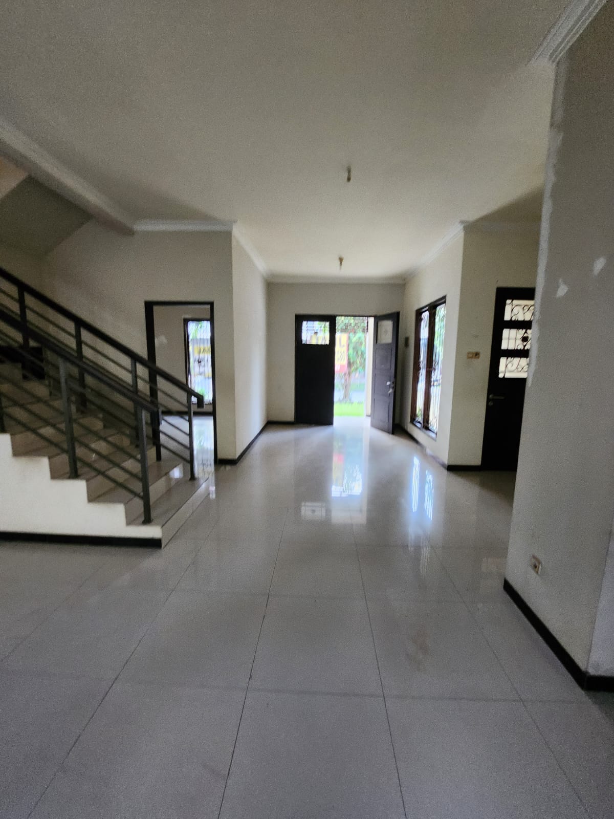 Rumah minimalis Royal Residence, Wiyung (BB) - Image 1