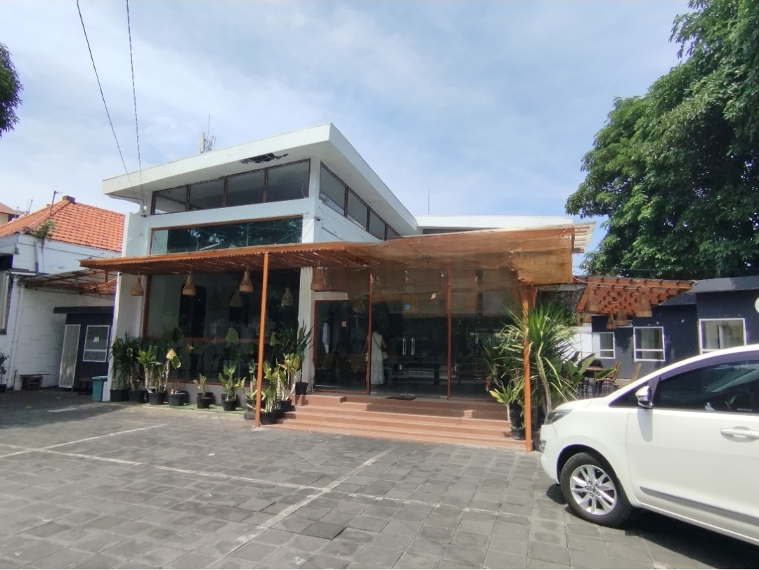 Disewakan Rumah Usaha di Lokasi Strategis di Surabaya Pusat - Thumbnail 2